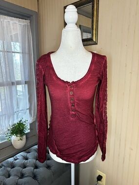 Free People Shell Stitch Top XS Burgundy Lace Henley Long Sleeve Boho Y2K